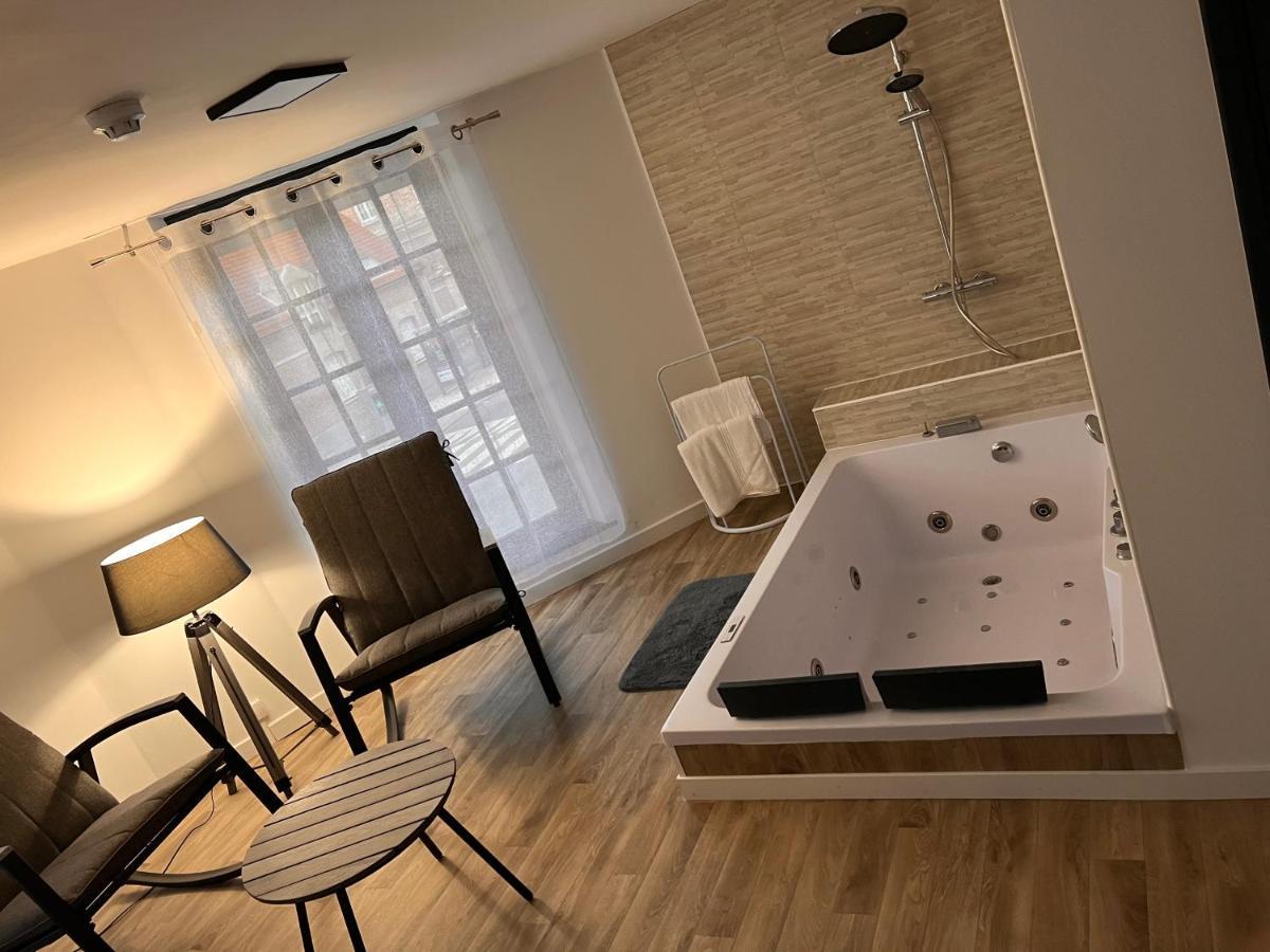Hotel Magnifique Loft 35m2 Jacuzzi RVB NIGHT 1 Amiens Esterno foto