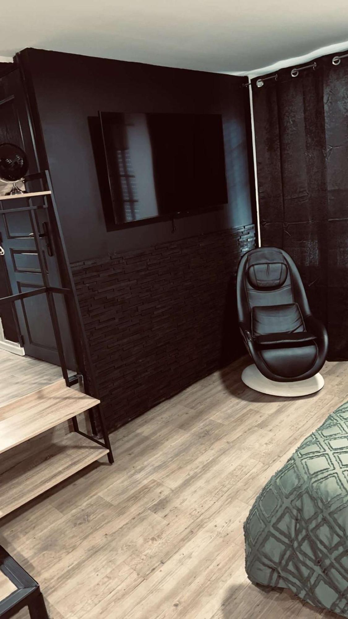 Hotel Magnifique Loft 35m2 Jacuzzi RVB NIGHT 1 Amiens Esterno foto