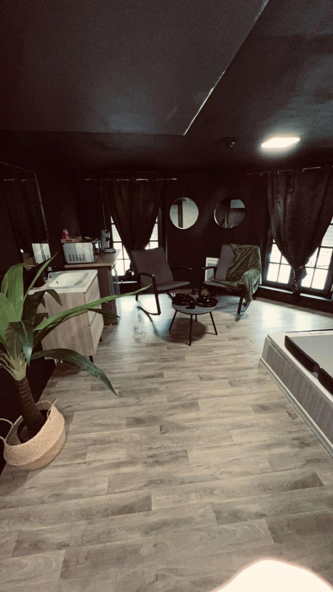 Hotel Magnifique Loft 35m2 Jacuzzi RVB NIGHT 1 Amiens Esterno foto